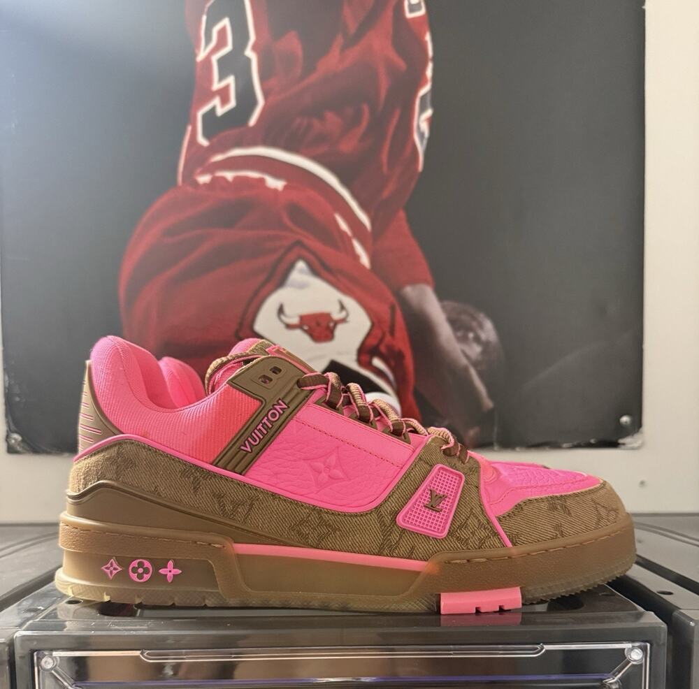 Louis Vuitton LV Trainer Brown Monogram Pink Sneakers LV 7.5 US 9-9.5